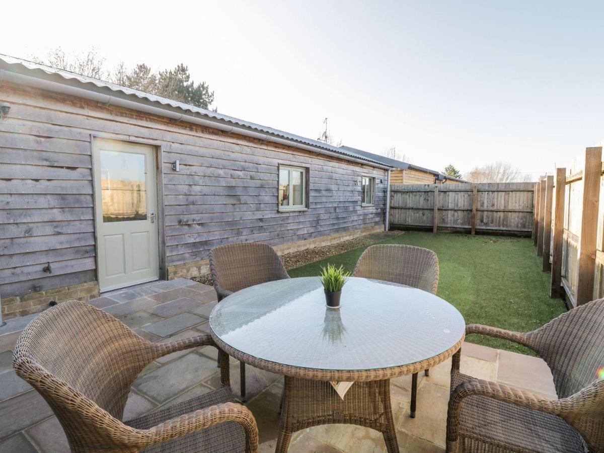 Oak Cottage At Gravel Farm Stretham Exterior foto